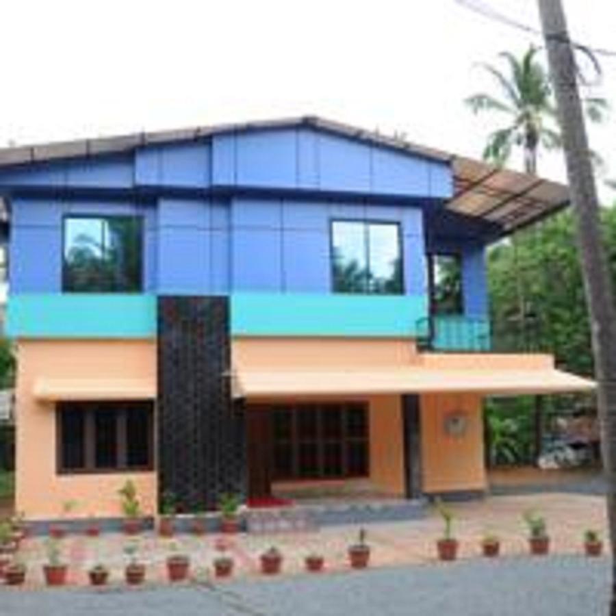 Sanam Beach House Канур Екстериор снимка