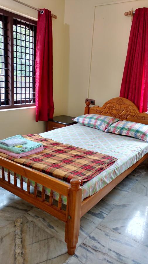 Sanam Beach House Канур Екстериор снимка